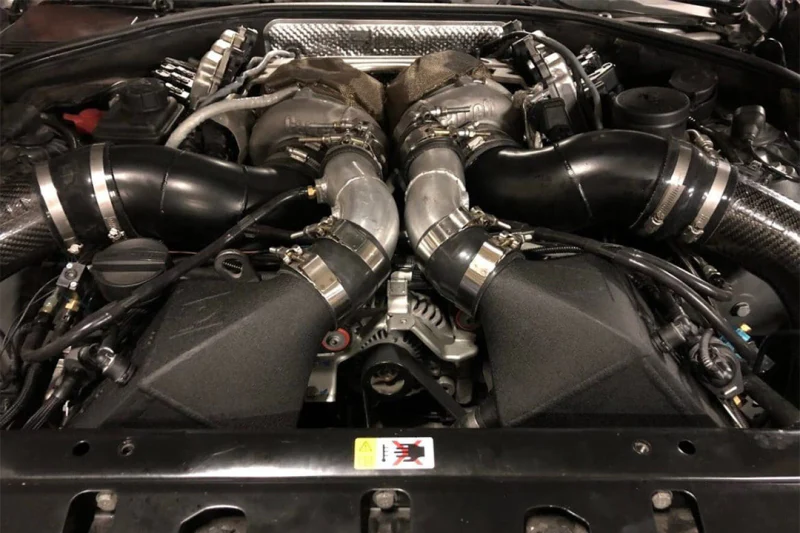 CSF 12-16 BMW M5 (F10) / 12-18 BMW M6 (F06/F12/F13) Twin Charge-Air-Cooler Set - Crinkle Black - Image 6