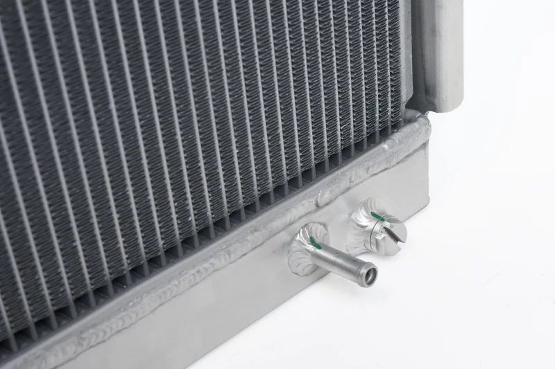 CSF 95-04 Toyota Tacoma (2.7/3.4L) Heavy Duty All-Aluminum Radiator - Image 4