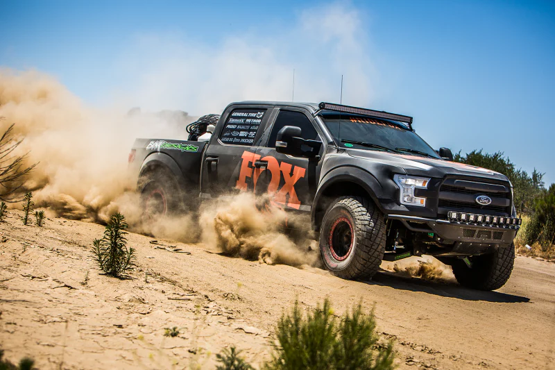 Fox 17-18 Ford F-250 4WD 2.0 Performance Series IFP Smooth Body Front Shock / 0-1.5in Lift - Image 6