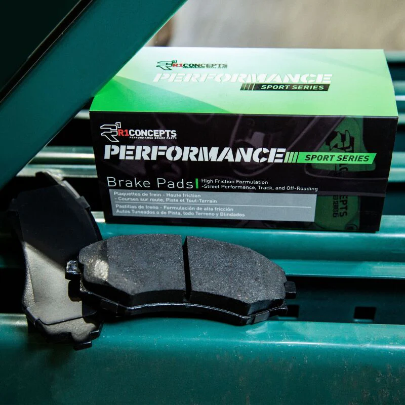 R1 02-07 Subaru WRX Front R1 Performance Sport Pads & Hardware Kit - Image 2