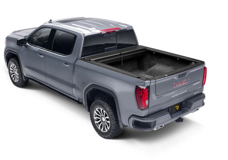 Roll-N-Lock 20-22 Chevrolet Silverado 2500-3500 (82.2in. Bed) A-Series XT Retractable Tonneau Cover - Image 4