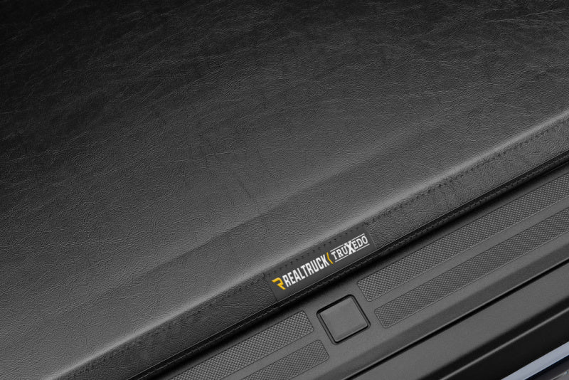 Truxedo 17-20 Ford F-250/F-350/F-450 Super Duty 6ft 6in TruXport Bed Cover - Image 18